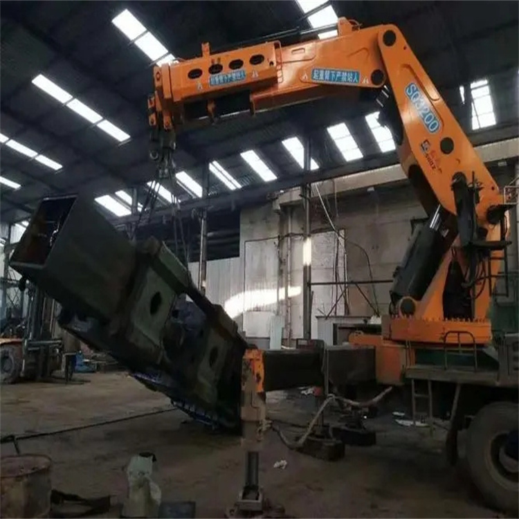 郧阳折臂吊出租怎么收费