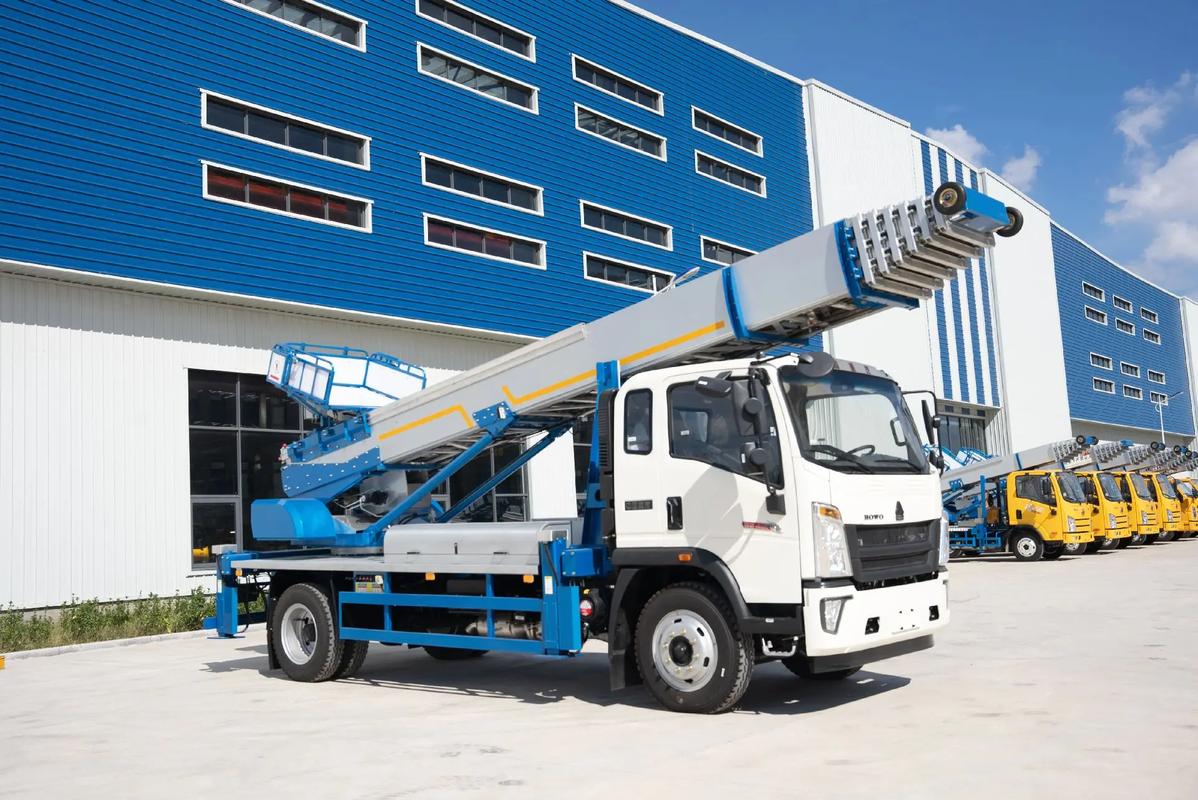 郧阳出租云梯车高空作业车 建筑垃圾搬运