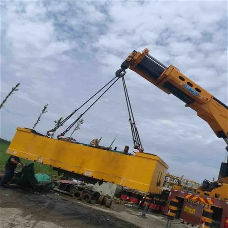 郧阳随车吊吊集装箱怎么吊